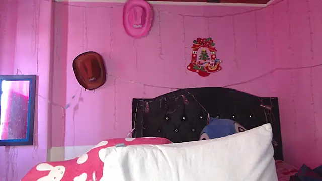 NikkiRous  online show from January 9, 2026, 1:58 pm