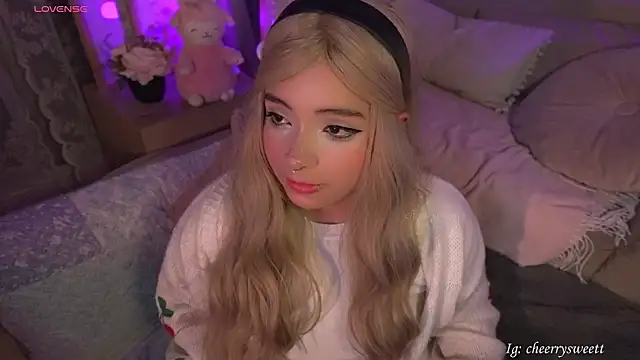 Cheerrysweett online show from March 6, 2026, 12:51 am