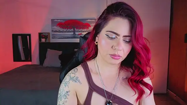 Snapshot of Dulce_charlottee chatting on April 21, 2026, 7:39 pm Dulce charlottee online show from April 21, 2026, 7:39 pm