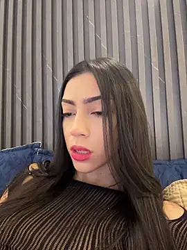 Snapshot of Ema_azel chatting on May 14, 2026, 11:39 am Ema azel online show from May 14, 2026, 11:39 am