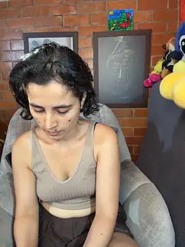 kanela3434 online show from December 13, 2025, 9:42 pm