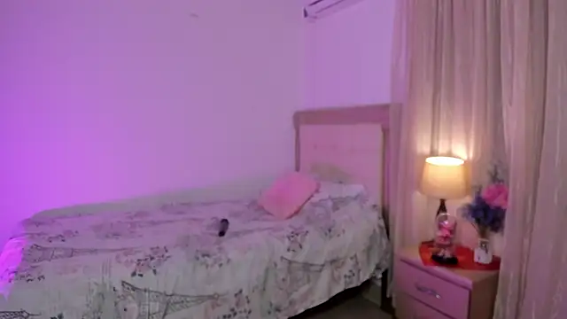 vale kross online show from March 4, 2025, 1:38 pm