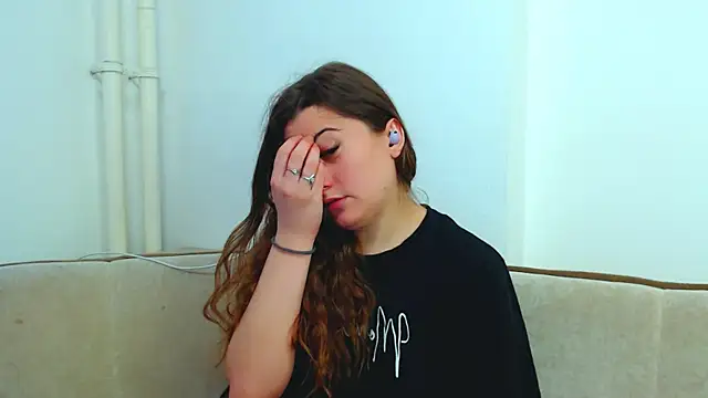 Helen Adams  online show from December 19, 2024, 8:23 am