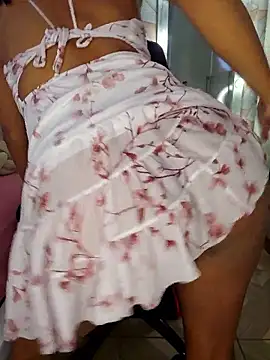 moreninhasilva online show from June 13, 2026, 1:53 pm