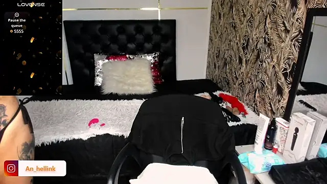 Anhell7 x online show from January 18, 2025, 10:49 pm