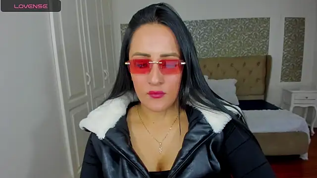 KimWessel  online show from March 28, 2026, 7:57 pm