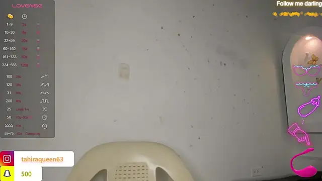 Snapshot of Tahira_21_ chatting on January 23, 2025, 7:07 pm Tahira 21 online show from January 23, 2025, 7:07 pm