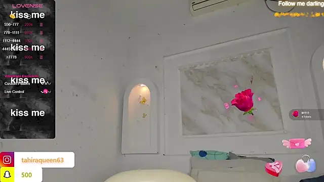 Snapshot of Tahira_21_ chatting on February 22, 2025, 7:14 pm Tahira 21 online show from February 22, 2025, 7:14 pm