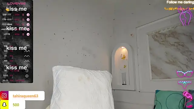 Snapshot of Tahira_21_ chatting on March 13, 2025, 10:54 pm Tahira 21 online show from March 13, 2025, 10:54 pm