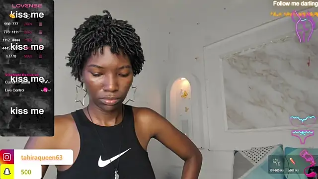 Snapshot of Tahira_21_ chatting on March 15, 2025, 7:27 pm Tahira 21 online show from March 15, 2025, 7:27 pm