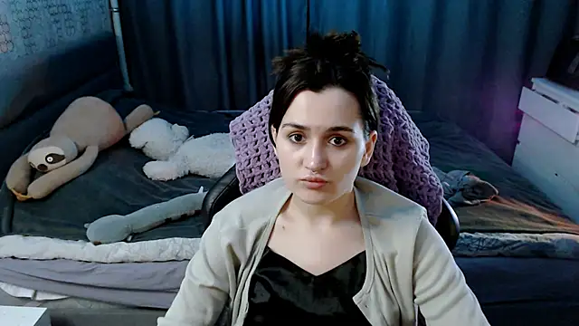 Snapshot of KiraYammy chatting on February 2, 2025, 1:45 am KiraYammy online show from February 2, 2025, 1:45 am