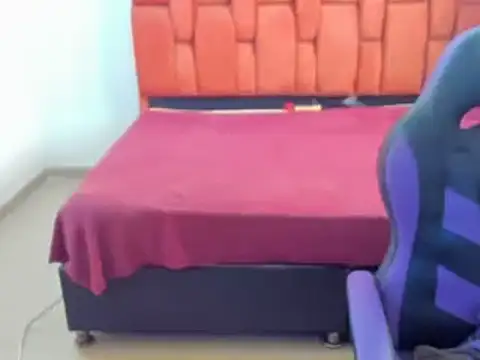 barbara anal squirt  online show from February 18, 2025, 2:27 pm