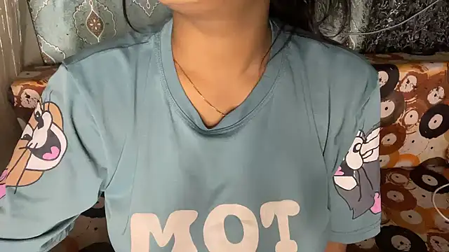 shuhana  online show from November 16, 2025, 2:06 am