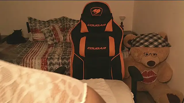 KRISTAL  JACKSON online show from March 22, 2025, 6:33 am