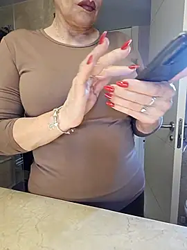 aubade246 online show from March 21, 2025, 9:56 am