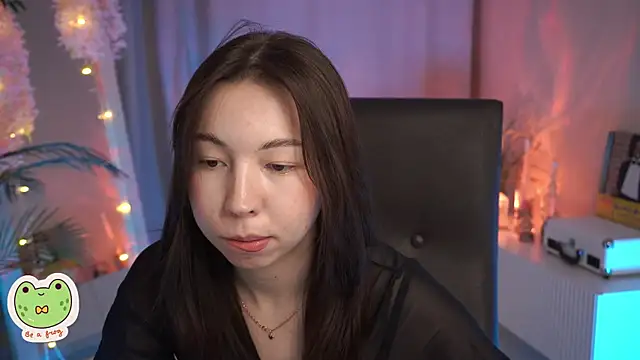 Sarah Son online show from February 25, 2025, 12:13 pm