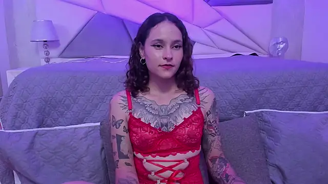 AnnyThompson  online show from December 7, 2024, 2:31 am