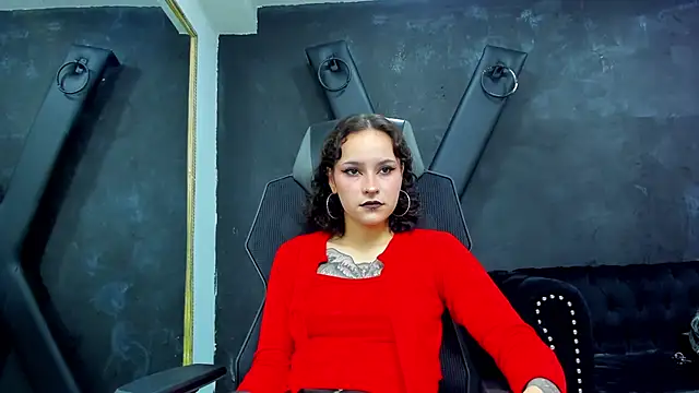 AnnyThompson  online show from October 18, 2025, 5:57 pm