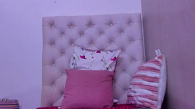 TifanyChill online show from December 7, 2024, 5:31 pm