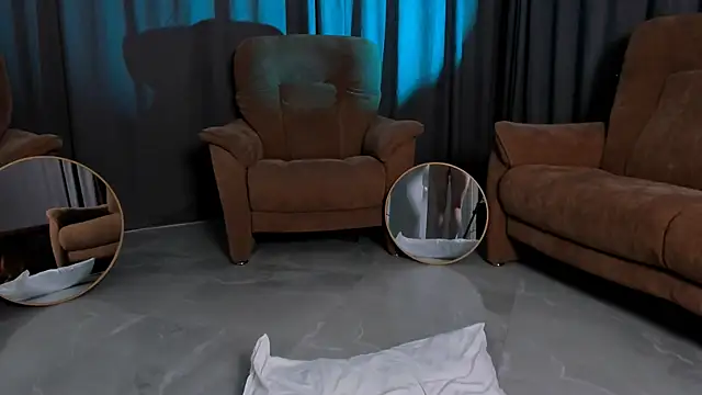 tiny rony online show from September 17, 2025, 5:03 pm