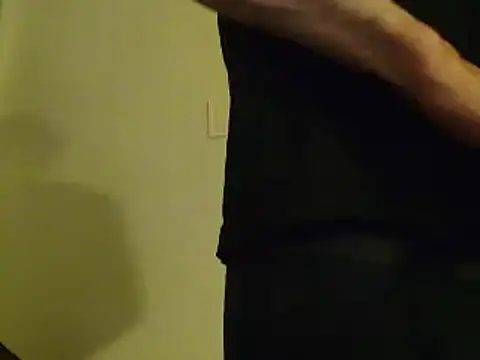 L0cKyseven77 online show from February 11, 2025, 12:49 am