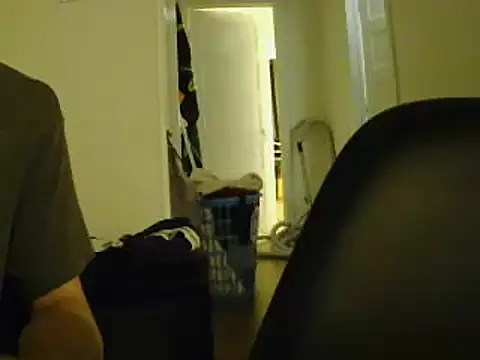 L0cKyseven77 online show from February 13, 2025, 2:01 am