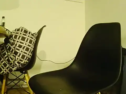 L0cKyseven77 online show from March 11, 2025, 3:48 am