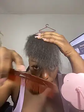 keilysofia online show from November 28, 2025, 9:28 pm