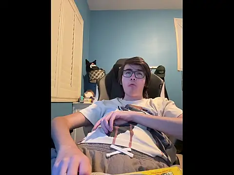 Carterdoesporn online show from November 28, 2025, 9:01 am