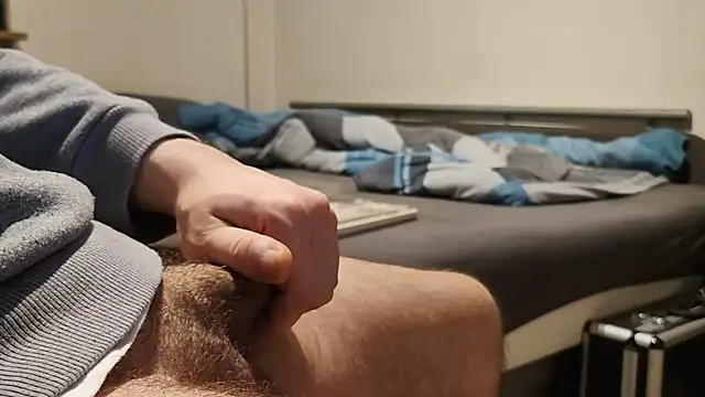 Alphapimmelchen online show from December 16, 2024, 4:05 pm