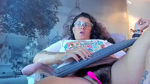 snowflake xxx online show from September 26, 2025, 3:32 am