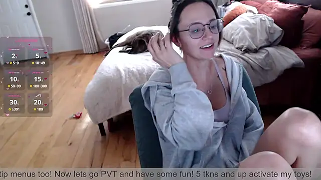 Plantbabeee online show from February 12, 2026, 6:03 pm