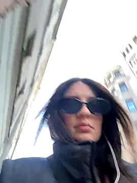 BabeRainbow online show from October 7, 2025, 10:34 am