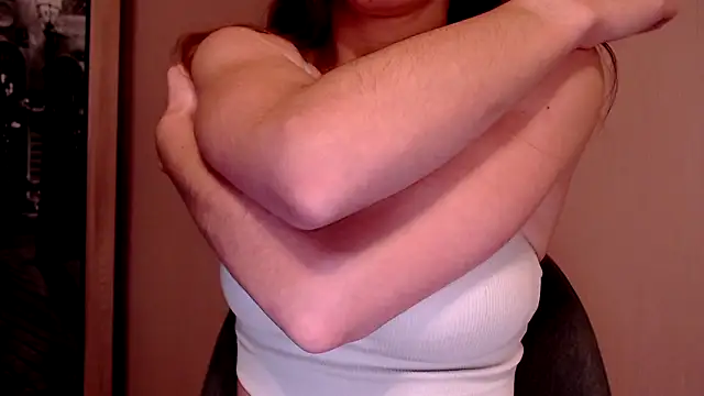 tiny lily online show from December 20, 2024, 5:40 pm