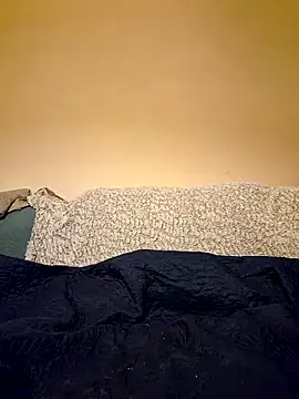 minierose online show from March 22, 2026, 6:06 am