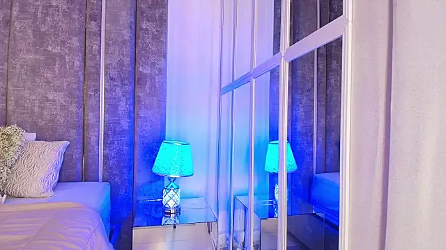 GiselOrtiz online show from April 4, 2026, 11:08 am