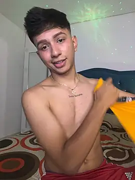 Leonarrrd 01 online show from December 15, 2024, 2:52 am