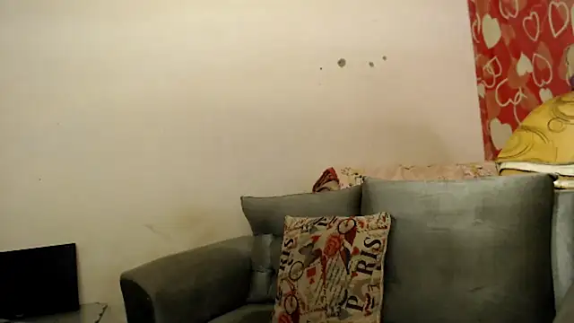 Amazing12inch online show from December 17, 2024, 5:07 am