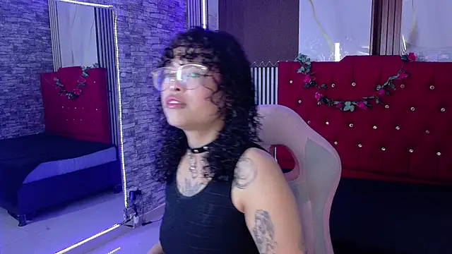 Snapshot of miahernadez303av chatting on April 25, 2026, 11:57 pm miahernadez303av online show from April 25, 2026, 11:57 pm