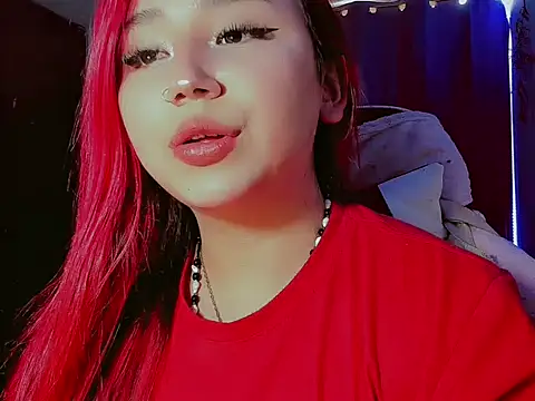 madisonx17 online show from November 10, 2025, 7:13 pm