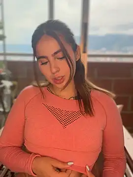 Snapshot of ValerieHilton chatting on February 11, 2025, 10:18 pm ValerieHilton online show from February 11, 2025, 10:18 pm