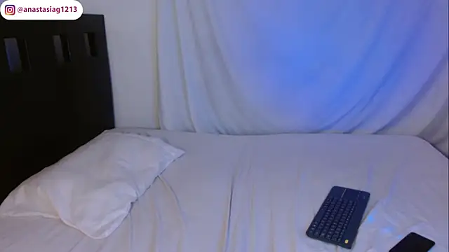 Anastasia1213 online show from February 28, 2025, 12:32 am