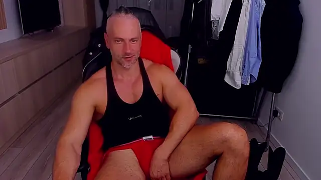 Snapshot of MarisMuscle chatting on July 7, 2026, 7:23 am MarisMuscle online show from July 7, 2026, 7:23 am