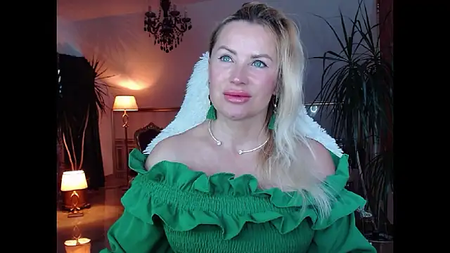 Snapshot of eyesangel22 chatting on December 7, 2024, 7:16 am eyesangel22 online show from December 7, 2024, 7:16 am