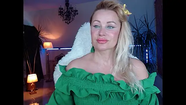 Snapshot of eyesangel22 chatting on December 28, 2024, 1:17 pm eyesangel22 online show from December 28, 2024, 1:17 pm