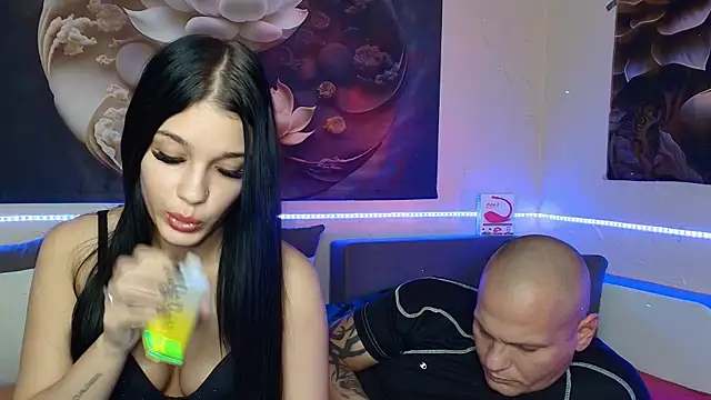 Snapshot of xDeepInLovexx chatting on October 30, 2025, 2:18 pm xDeepInLovexx online show from October 30, 2025, 2:18 pm