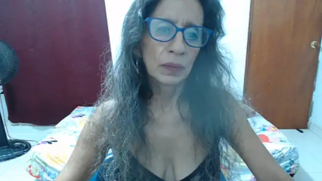 Snapshot of luz_stella chatting on June 25, 2026, 4:34 am luz stella online show from June 25, 2026, 4:34 am