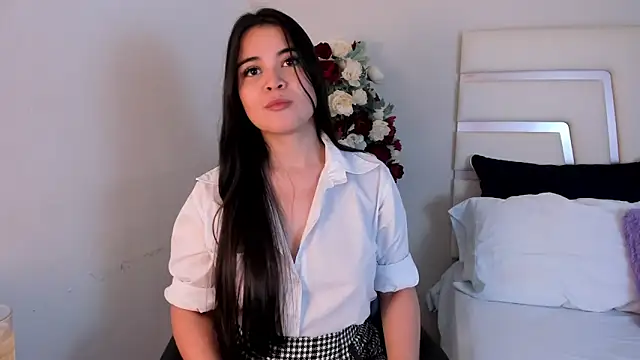 CamilaSofiia online show from January 18, 2025, 7:58 pm