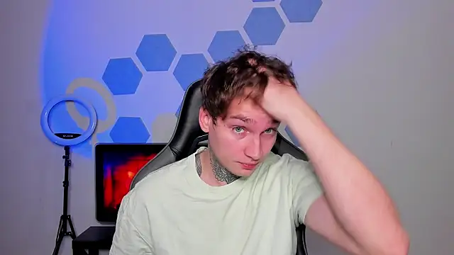 Chris Tyson online show from October 31, 2025, 12:55 am