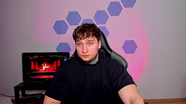 Chris Tyson online show from April 7, 2026, 8:42 pm